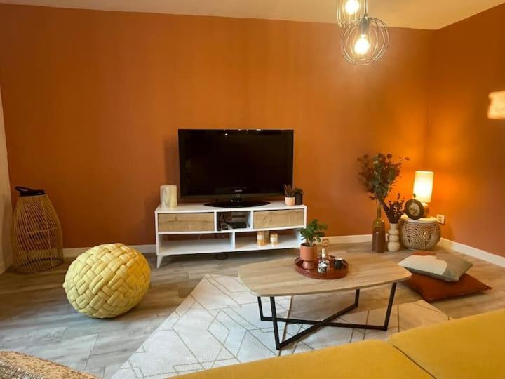 Comme Un Air De Provence A Blois Apartment Exterior photo