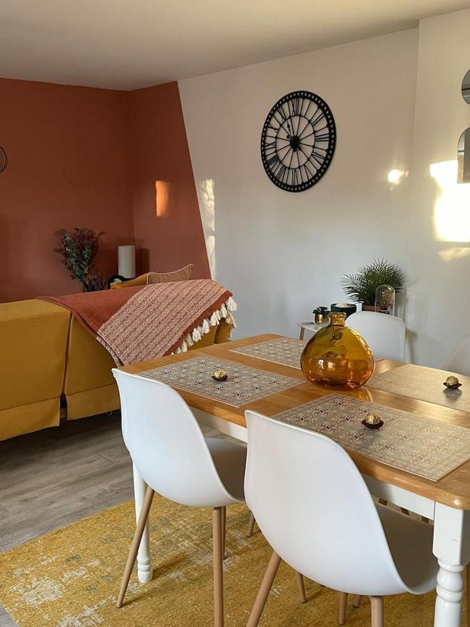 Comme Un Air De Provence A Blois Apartment Exterior photo